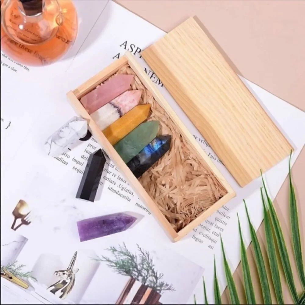 8pcs Natural Raw Crystal Gift Set - Picture 3 of 7